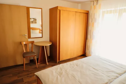 Sonnhalde Schlafzimmer 1